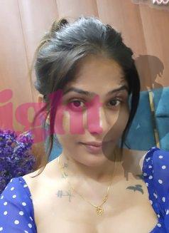 Rohani Seductive Escort Girl